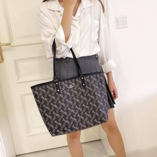 Coach Signature City Tote Bag