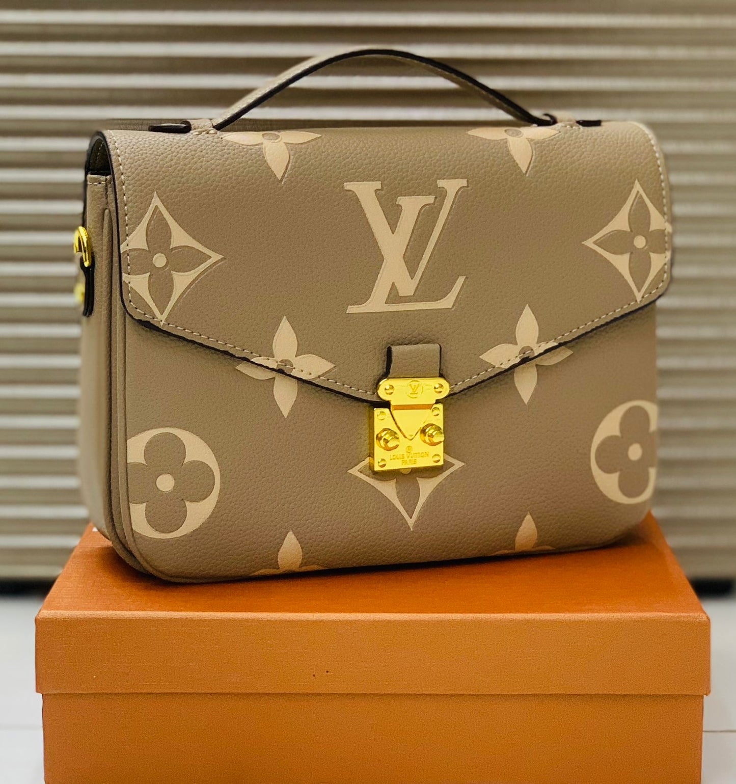 Louis Vuitton Giant Monogram Empreinte Pochette Métis