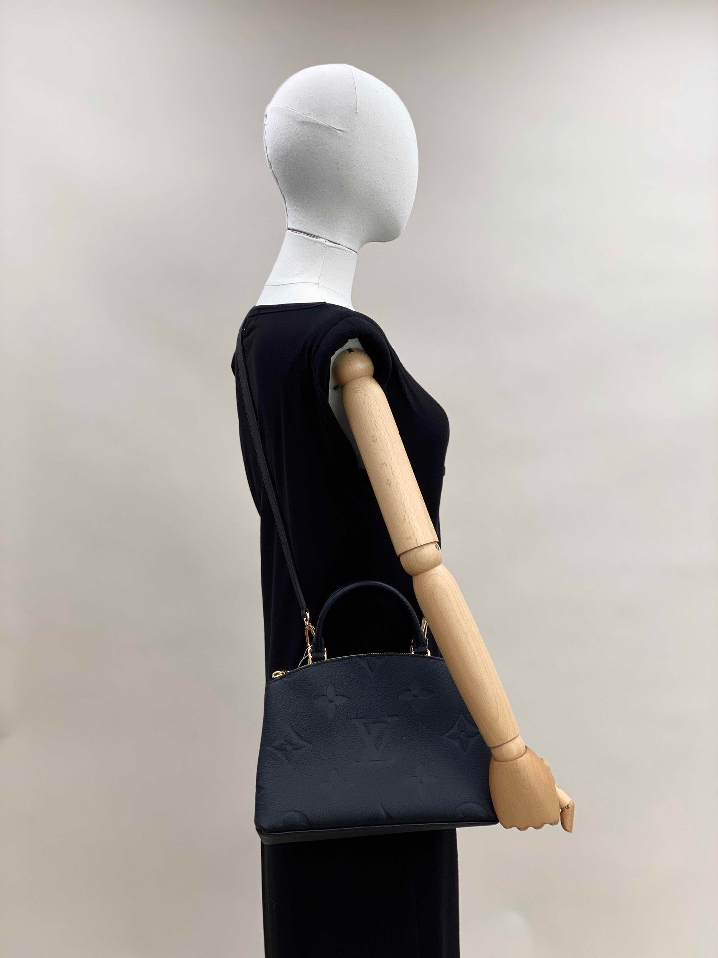 Louis Vuitton Petit Palais Handbag
