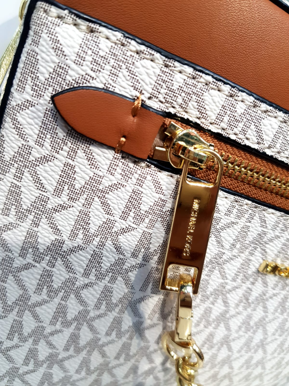 Michael Kors Crossbody Bag