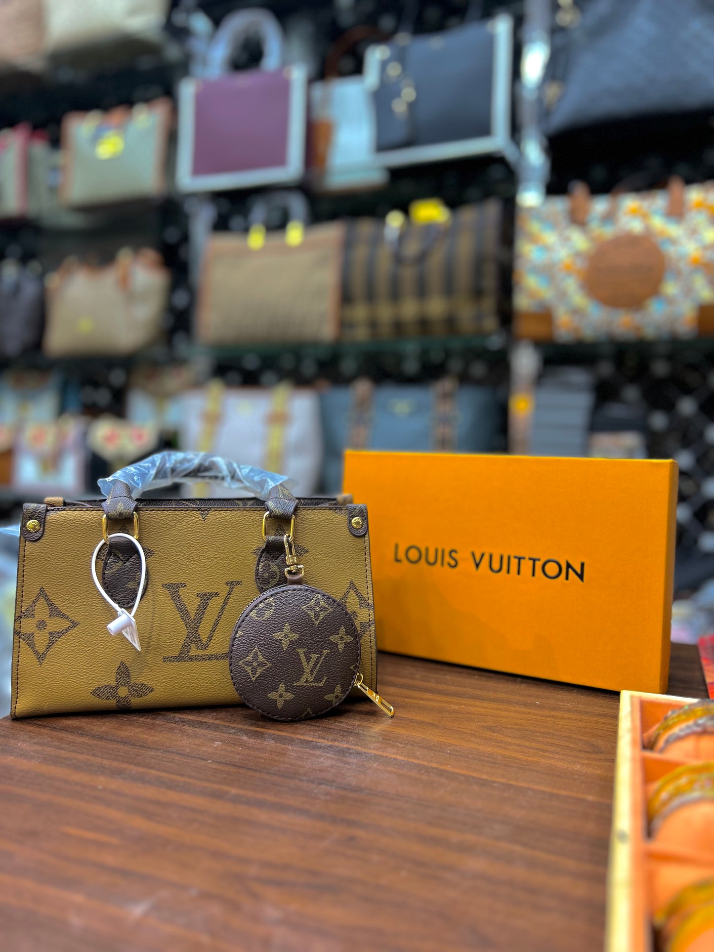 Louis Vuitton Lv On The Go East West