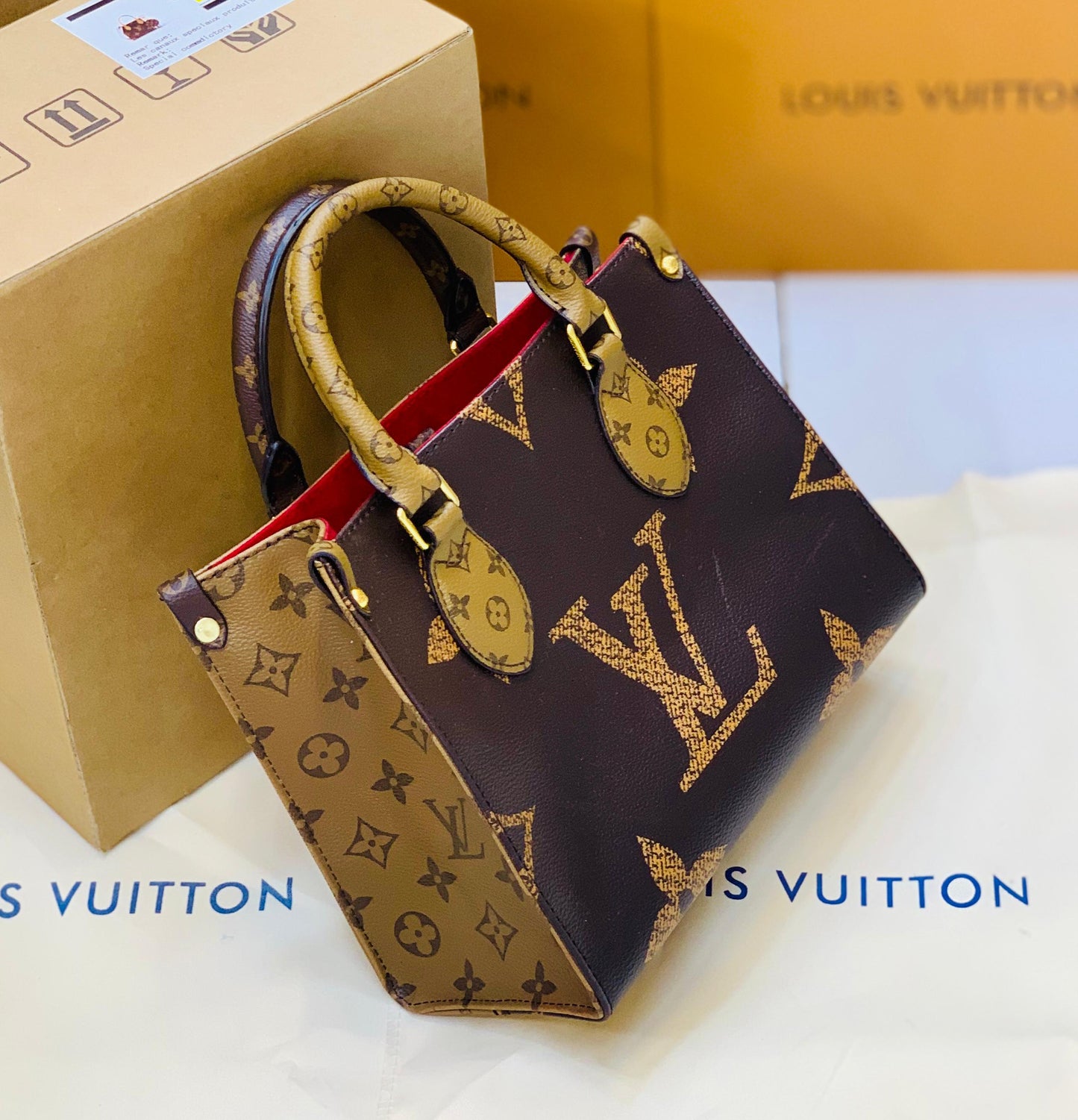 LV On The Go PM