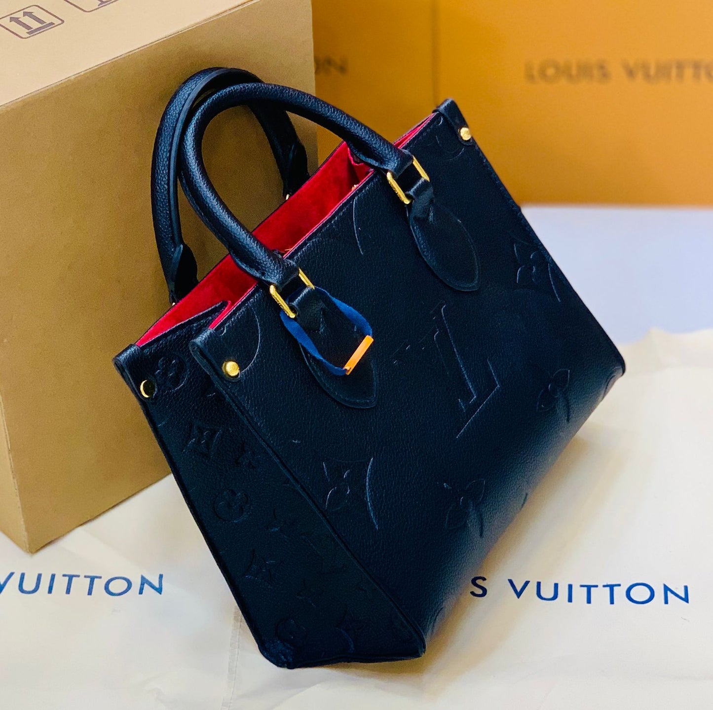 LV On The Go PM