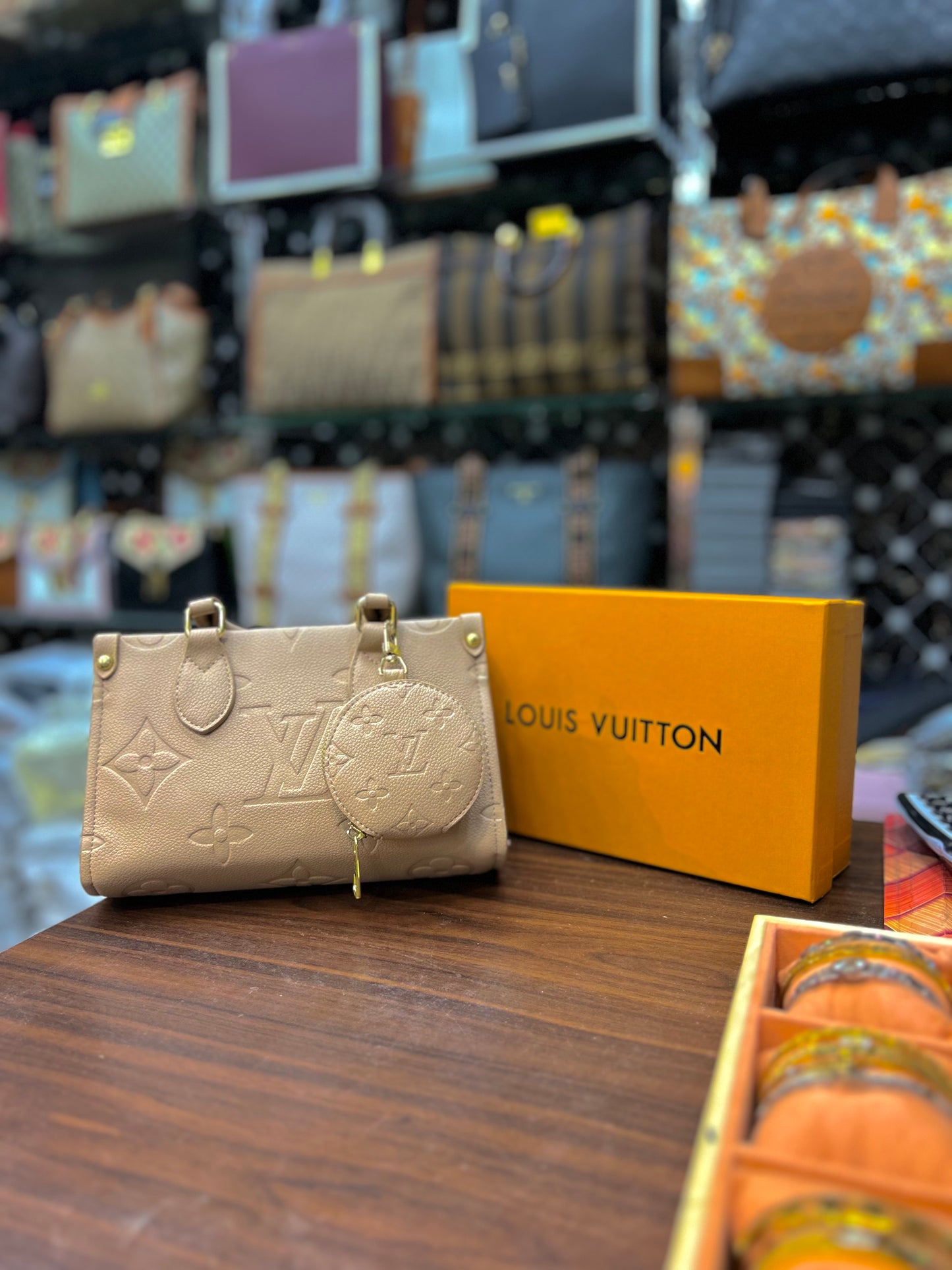 Louis Vuitton Lv On The Go East West